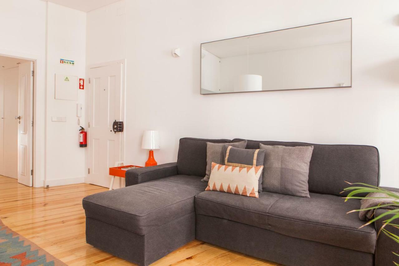 Apartment Cozy 1st Floor Flat Chiado District With Balconies And Ac 19th Century Building Lisbon