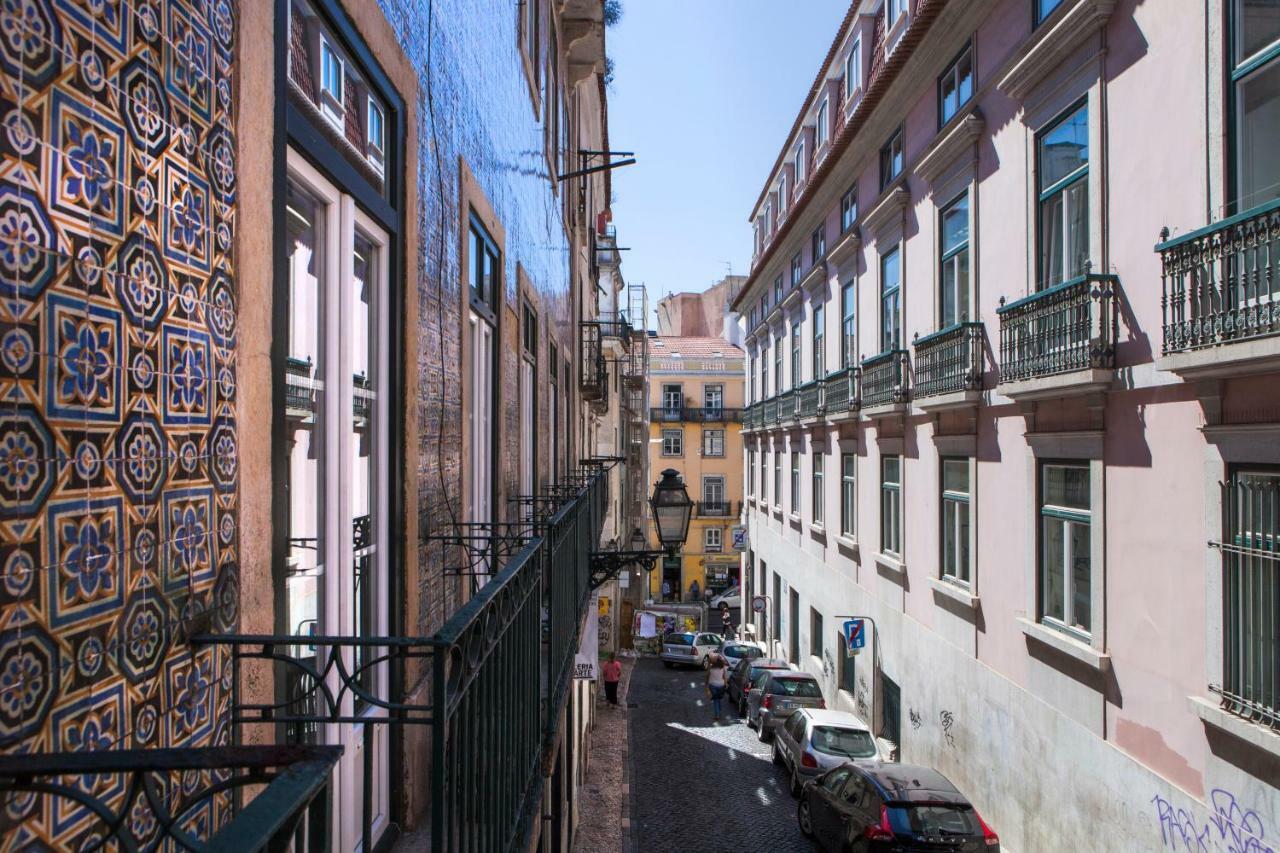 Apartment Cozy 1st Floor Flat Chiado District With Balconies And Ac 19th Century Building